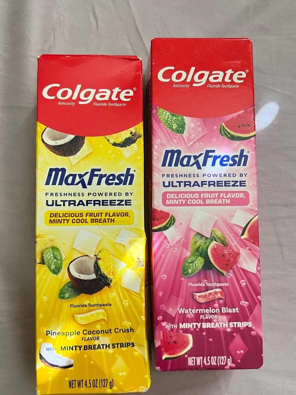 Colgate MaxFresh Toothpaste Twin Pack - Yellow & Pink